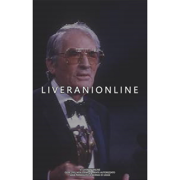 DIAP-RETROSPETTIVA GREGORY PECK ATTORE NELLA FOTO GREGORY PECK A CANNES NELL\'ANNO 1989 AG ALDO LIVERANI SAS 