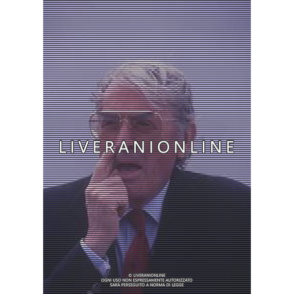 DIAP-RETROSPETTIVA GREGORY PECK ATTORE NELLA FOTO GREGORY PECK A CANNES NELL\'ANNO 1989 AG ALDO LIVERANI SAS 