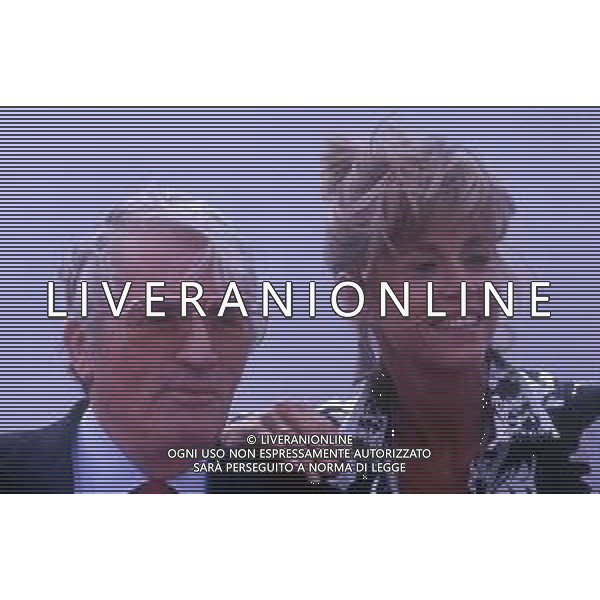 DIAP-RETROSPETTIVA GREGORY PECK ATTORE NELLA FOTO GREGORY PECK CON JANE FONDA A CANNES NELL\'ANNO 1989 AG ALDO LIVERANI SAS 