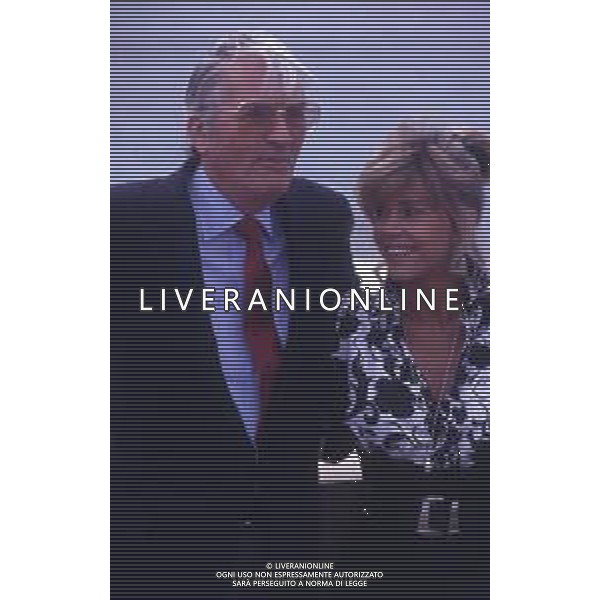 DIAP-RETROSPETTIVA GREGORY PECK ATTORE NELLA FOTO GREGORY PECK CON JANE FONDA A CANNES NELL\'ANNO 1989 AG ALDO LIVERANI SAS 