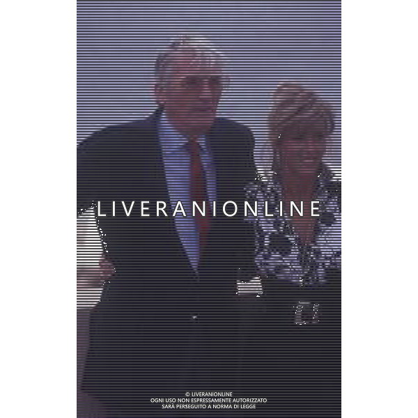 DIAP-RETROSPETTIVA GREGORY PECK ATTORE NELLA FOTO GREGORY PECK CON JANE FONDA A CANNES NELL\'ANNO 1989 AG ALDO LIVERANI SAS 