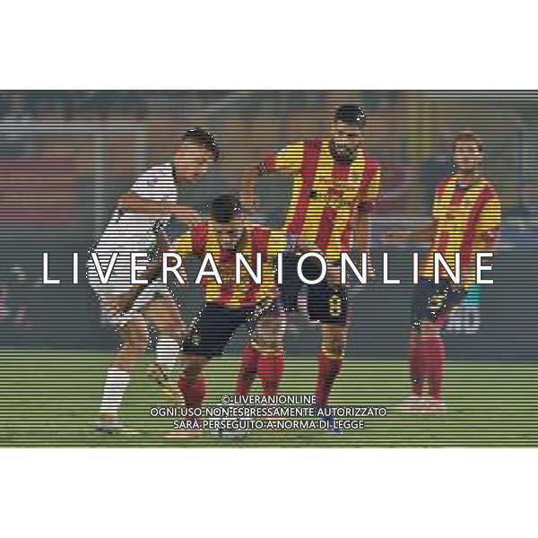 Gabriel Strefezza (US Lecce) and Daniel Boloca of US Sassuolo during the Italian soccer Serie A match US Lecce vs US Sassuolo on October 06, 2023 at Via del Mare Stadium in Lecce, Italy. Photo by Emmanuele Mastrodonato/ag. Aldo Liverani sas / AGENZIA ALDO LIVERANI SAS