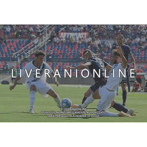 Serie B 2023-2023 Stadio San Vito-Gigi Marulla 7 Ottobre 2023 Nella foto: La difesa chiude Tutino - COSENZA - LECCO Campionato Calcio Serie B 07.10.2023 ©Andrea Rosito / AGENZIA ALDO LIVERANI SAS