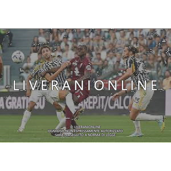 Torino 07.10.2023 Allianz Stadium @Manuela Viganti/Ag. Aldo Liverani sas Juventus vs Torino Campionato Calcio Serie A TIM 2023/2024 8a giornata Nella foto: locatelli-seck-rabiot ©VIGANTI / AGENZIA ALDO LIVERANI SAS