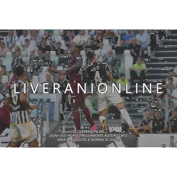 Torino 07.10.2023 Allianz Stadium @Manuela Viganti/Ag. Aldo Liverani sas Juventus vs Torino Campionato Calcio Serie A TIM 2023/2024 8a giornata Nella foto: duvan zapata e federico gatti ©VIGANTI / AGENZIA ALDO LIVERANI SAS