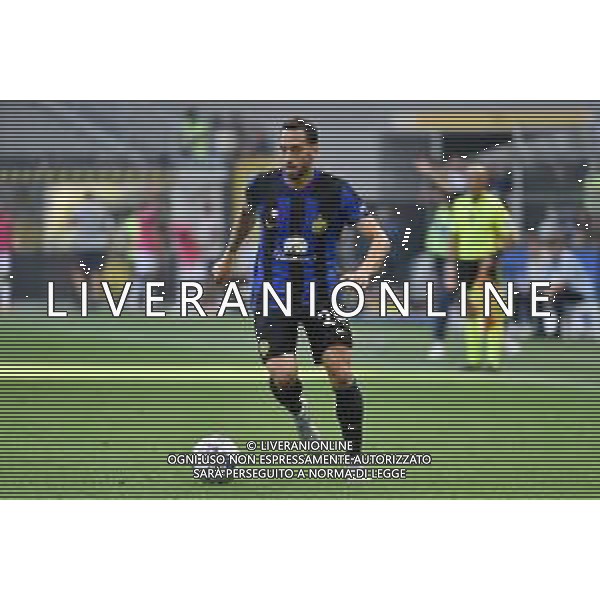 Inter vs Bologna nella foto Hakan Calhanoglu (Inter) Milano 07-10-2023 Stadio Giuseppe Meazza - San Siro Campionato Serie A TIM - 8a giornata foto Roberto Garavaglia/ag. Aldo Liverani sas