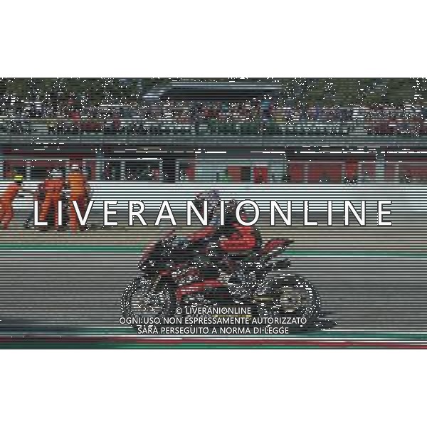 IMOLA 08 10 2023 AUTODROMO ENZO E DINO FERRARI CAMPIONATO ITALIANO VELOCITA\' SUPERBIKE GARA DUE VINTA DA ALESSANDRO DELBIANCO LORENZO ZANETTI CAMPIONE ITALIANO NELLA FOTO MICHELE PIRRO PARTE DOPO LA CADUTA FOTO GIANNI SANNA-AG ALDO LIVERANI SAS