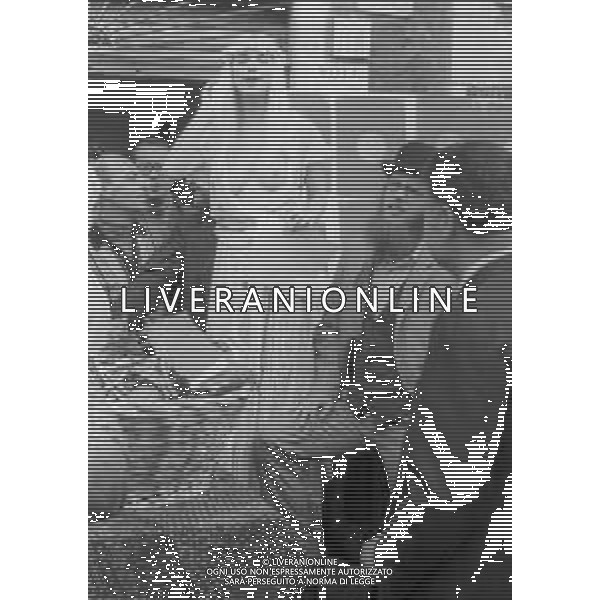 Neg - RETROSPETTIVA ILONA STALLER \'CICCIOLINA\' ATTRICE, PORNO STAR NELLA FOTO PER LE VIE DI ROMA NELL\'ANNO 1981 AG ALDO LIVERANI SAS