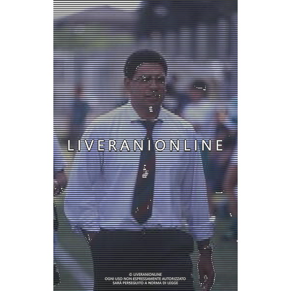 DIAP-RETROSPETTIVA MARK GORDON ELLA ALLENATORE MEDIOLANUM RUGBY NELLA FOTO MARK GORDON ELLA ALLENATORE MEDIOLANUM RUGBY NELL\'ANNO 1992-1993  AG ALDO LIVERANI SAS  