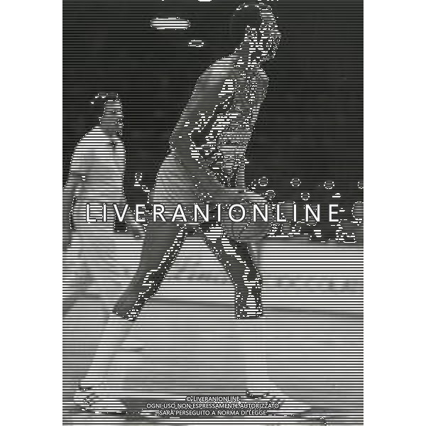 ST-RETROSPETTIVA JOSEPH WASHINGTON BRYANT BASKET NELLA FOTO JOSEPH WASHINGTON BRYANT NELL\'ANNO 1984 AG ALDO LIVERANI SAS