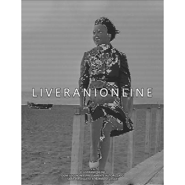 Oriana Fallaci Giornalista Scrittrice in Versilia nel 1954 Ph Archivio Giovanni Liverani/Ag. Aldo Liverani