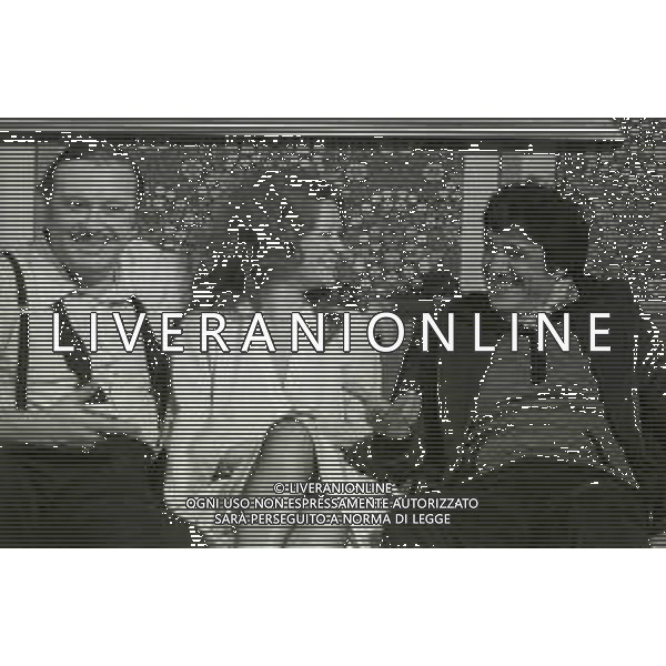 NEG-RETROSPETTIVA MILLA SANNONER ATTRICE NELLA FOTO MILLA SANNONER CON FRANCO FRANCHI A MILANO NELL\'ANNO 1975 TRASMISSIONE RAI AG ALDO LIVERANI SAS  