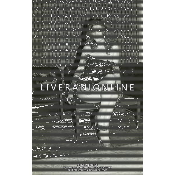 NEG-RETROSPETTIVA MILLA SANNONER ATTRICE NELLA FOTO MILLA SANNONER A MILANO NELL\'ANNO 1979 IN TEATRO AG ALDO LIVERANI SAS 