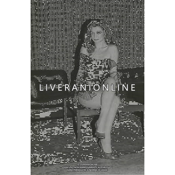 NEG-RETROSPETTIVA MILLA SANNONER ATTRICE NELLA FOTO MILLA SANNONER A MILANO NELL\'ANNO 1979 IN TEATRO AG ALDO LIVERANI SAS 