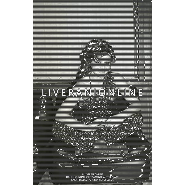 NEG-RETROSPETTIVA MILLA SANNONER ATTRICE NELLA FOTO MILLA SANNONER A MILANO NELL\'ANNO 1979 IN TEATRO AG ALDO LIVERANI SAS 