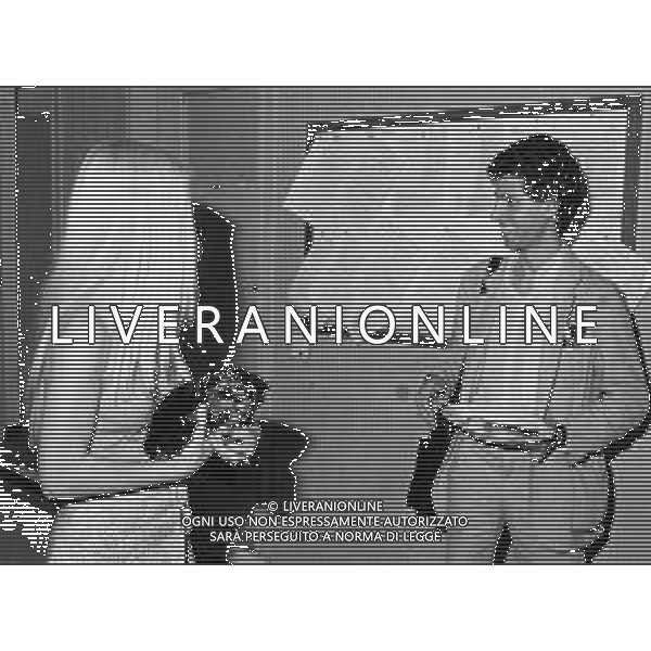 Neg - RETROSPETTIVA ILONA STALLER \'CICCIOLINA\' ATTRICE, PORNO STAR NELLA FOTO CON RICCARDO SCHICCHI NEL PROGRAMMA TELEVISIVO DI ENZO TRAPANI \'C\'ERA DUE VOLTE\' NEL 1980 AG ALDO LIVERANI SAS