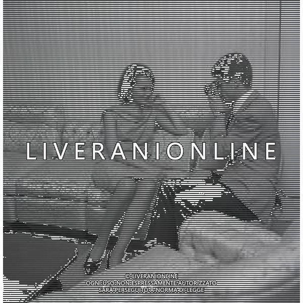 NEG-RETROSPETTIVA GIANNI RIVERA CALCIATORE NELLA FOTO GIANNI RIVERA CON LA FIDANZATA ANNA SPIAGGI NELL\'ANNO 1967 A MILANO AG ALDO LIVERANI SAS