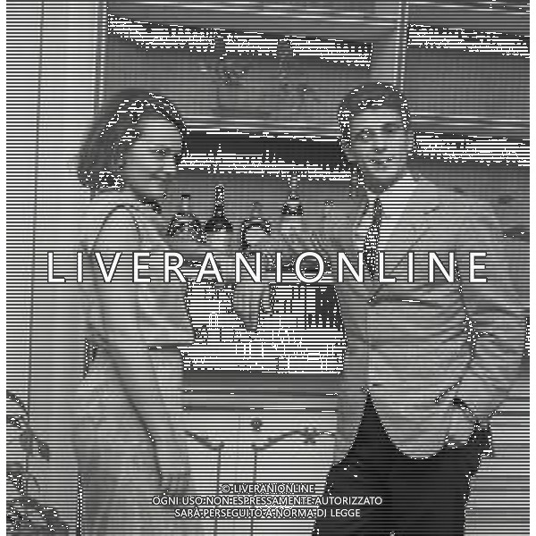 NEG-RETROSPETTIVA GIANNI RIVERA CALCIATORE NELLA FOTO GIANNI RIVERA CON LA FIDANZATA ANNA SPIAGGI NELL\'ANNO 1967 A MILANO AG ALDO LIVERANI SAS