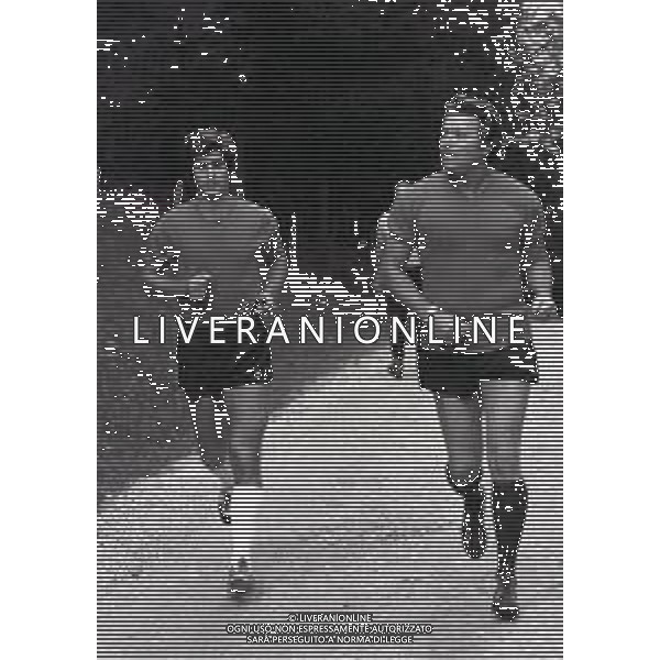 NEG-RETROSPETTIVA GIANNI RIVERA CALCIATORE NELLA FOTO GIANNI RIVERA AD ASIAGO NELL\'ANNO 1975 IN ALLENAMENTO AG ALDO LIVERANI SAS 