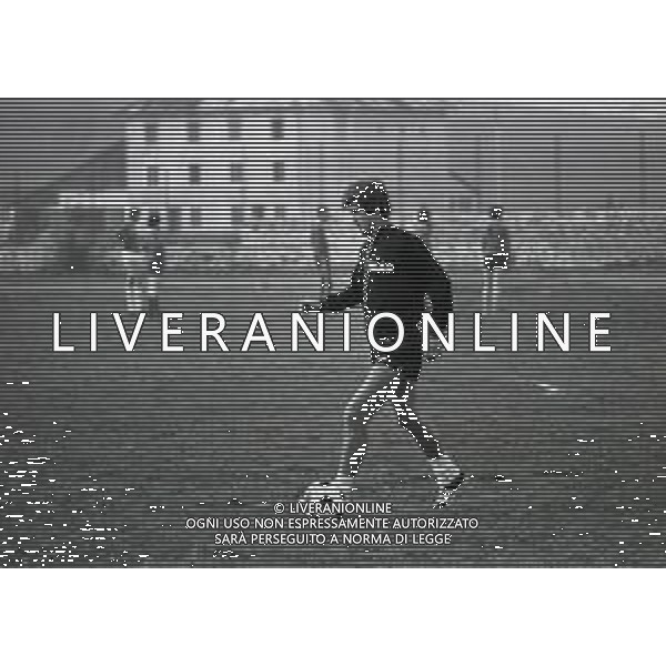 NEG-RETROSPETTIVA GIANNI RIVERA CALCIATORE NELLA FOTO GIANNI RIVERA AD ASIAGO NELL\'ANNO 1975 IN ALLENAMENTO AG ALDO LIVERANI SAS 