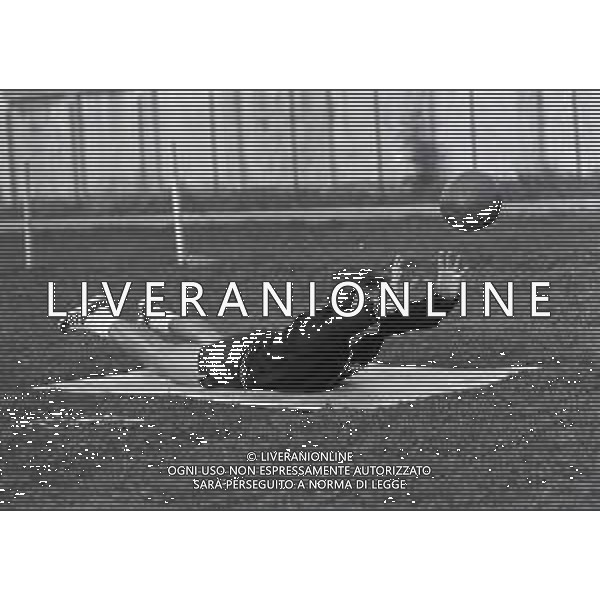 NEG-RETROSPETTIVA GIANNI RIVERA CALCIATORE E DIRIGENTE SPORTIVO NELLA FOTO GIANNI RIVERA ALLENAMENTO AD ASIAGO NELL\'ANNO 1975 AG ALDO LIVERANI SAS