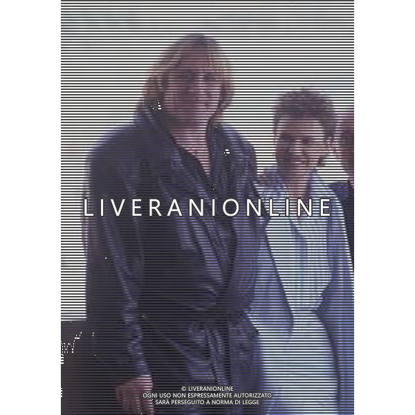DIAP-RETROSPETTIVA GERARD DEPARDIEU ATTORE NELLA FOTO GERARD DEPARDIEU CON BERTRAND BILIER E MICHEL BLANC A CANNES NELL\'ANNO 1986 AG ALDO LIVERANI SAS