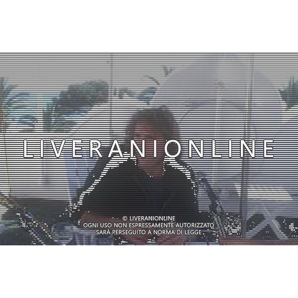 DIAP-RETROSPETTIVA GERARD DEPARDIEU ATTORE NELLA FOTO GERARD DEPARDIEU A CANNES NELL\'ANNO 1982 AG ALDO LIVERANI SAS 