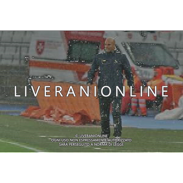 coach Paolo Bianco of Modena FC during the Italian Serie B match SSC Bari vs Modena FC on October 21, 2023 at the San Nicola stadium in Bari, Italy. Photo by Emmanuele Mastrodonato/ag. Aldo Liverani sas