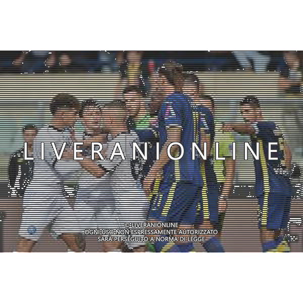TVRG Hellas Verona vs Napoli nella foto tensione tra i giocatori dopo esultanza di Khvicha Kvaratskhelia (Napoli) dopo il gol del 2 a 0 Verona 21-10-2023 Stadio Marcantonio Bentegodi Campionato Serie A TIM - 9a giornata foto Roberto Garavaglia/ag. Aldo Liverani sas