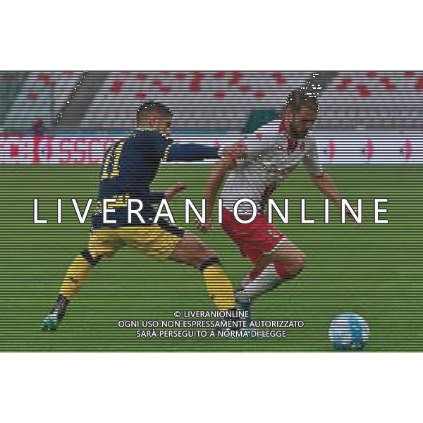 Giacomo Ricci of SSC Bari and Diego Falcinelli of Modena FC during the Italian Serie B match SSC Bari vs Modena FC on October 21, 2023 at the San Nicola stadium in Bari, Italy. Photo by Emmanuele Mastrodonato/ag. Aldo Liverani sas