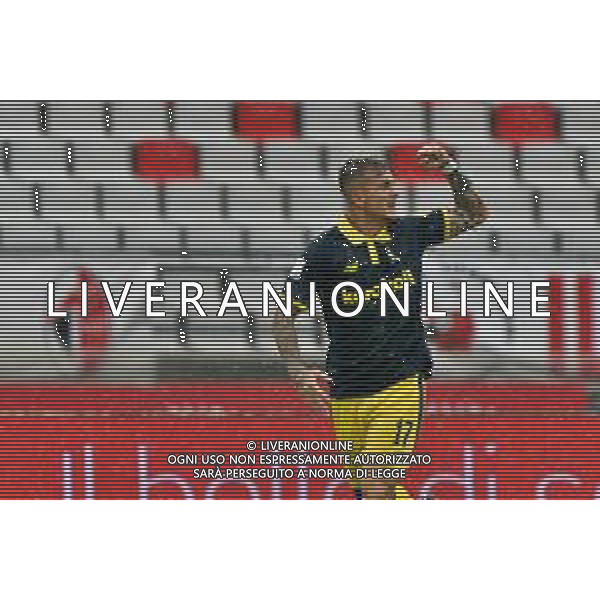 Jacopo Manconi of Modena FC celebrates after scoring a goal during the Italian Serie B match SSC Bari vs Modena FC on October 21, 2023 at the San Nicola stadium in Bari, Italy. Photo by Emmanuele Mastrodonato/ag. Aldo Liverani sas FC during the Italian Serie B match SSC Bari vs Modena FC on October 21, 2023 at the San Nicola stadium in Bari, Italy. Photo by Emmanuele Mastrodonato/ag. Aldo Liverani sas