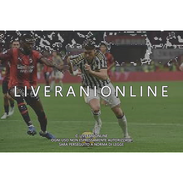 Milan vs Juventus nella foto Dusan Vlahovic (Juventus) e sulla SX Fikayo Tomori (Milan) Milano 22-10-2023 Stadio Giuseppe Meazza - San Siro Campionato Serie A TIM - 9a giornata foto Roberto Garavaglia/ag. Aldo Liverani sas / AGENZIA ALDO LIVERANI SAS