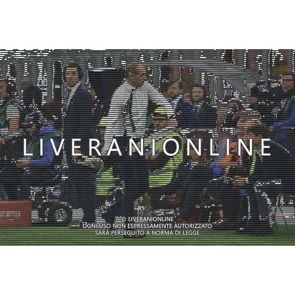 Milan vs Juventus nella foto Massimiliano Allegri allenatore Juventus nei minuti finali lancia la giacca Milano 22-10-2023 Stadio Giuseppe Meazza - San Siro Campionato Serie A TIM - 9a giornata foto Roberto Garavaglia/ag. Aldo Liverani sas / AGENZIA ALDO LIVERANI SAS