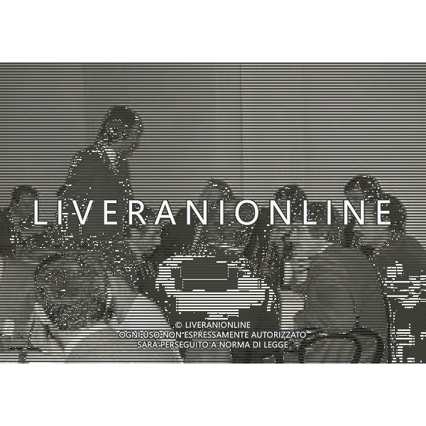 NEG-RETROSPETTIVA GIANNI RIVERA CALCIATORE NELLA FOTO INAUGURAZIONE DEL NUOVO RISTORANTE DI ENRICO ALBERTOSI A MILANO NELL\'ANNO 1978 AG ALDO LIVERANI SAS