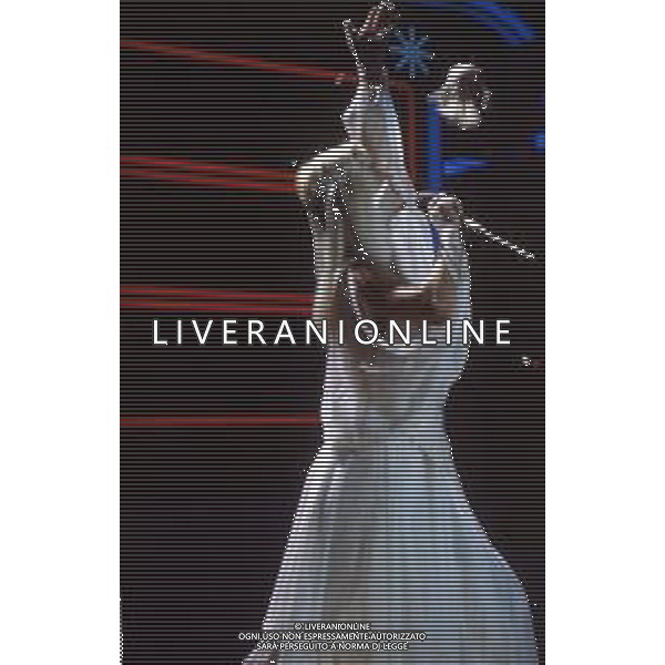 Dia- RETROSPETTIVA ILONA STALLER \'CICCIOLINA\' ATTRICE, PORNO STAR NELLA FOTO OSPITE DEL PROGRAMMA TELEVISIVO \'SUPERFLASH\' NELL\'ANNO 1984 AG ALDO LIVERANI SAS