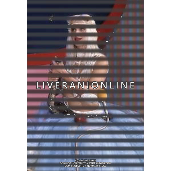 Dia - RETROSPETTIVA ILONA STALLER \'CICCIOLINA\' ATTRICE, PORNO STAR NELLA FOTO nel programma televisivo \'DICA 34\' NELL\'ANNO 1984 AG ALDO LIVERANI SAS