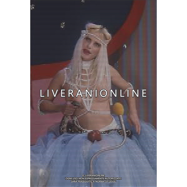 Dia - RETROSPETTIVA ILONA STALLER \'CICCIOLINA\' ATTRICE, PORNO STAR NELLA FOTO nel programma televisivo \'DICA 34\' NELL\'ANNO 1984 AG ALDO LIVERANI SAS