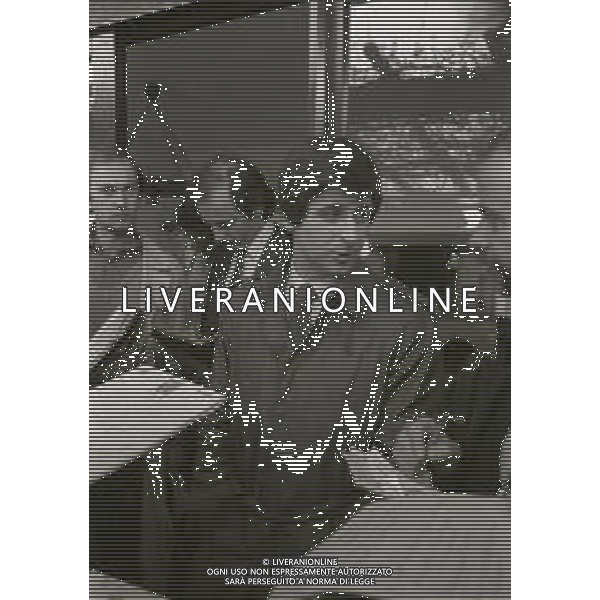 NEG-RETROSPETTIVA GIANNI RIVERA CALCIATORE NELLA FOTO GIANNI RIVERA A MILANELLO PER LA CONFERENZA STAMPA DEL NUOVO ALLENATORE MASSIMO GIACOMINI NELL\'ANNO 1980 AG ALDO LIVERANI SAS  