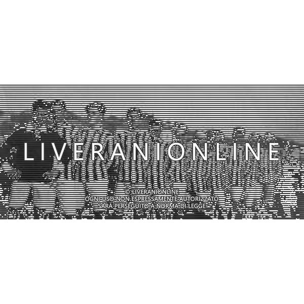 NEG-RETROSPETTIVA ALBERTO MORAVIA PSEUDONIMO DI ALBERTO PINCHERLE SCRITTORE-SCENEGGIATORE NELLA FOTO RIPRODUZIONI ALBERTO MORAVIA NELLA SQUADRA DI CALCIO FOTO SANDRO VESPASIANI-AG GIOVANNI LIVERANI-AG ALDO LIVERANI SAS