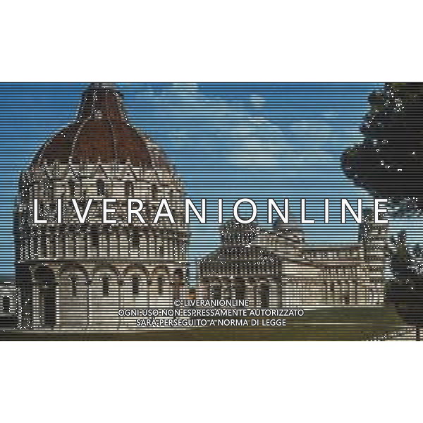 toscana-citta\' di pisa -piazza dei miracoli ag aldo liverani sas