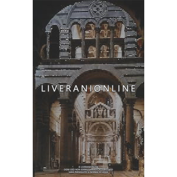 TOSCANA CIITA\' PISA -il braccio sinistro del transetto con l\'altare duomo di pisa AG ALDO LIVERANI SAS