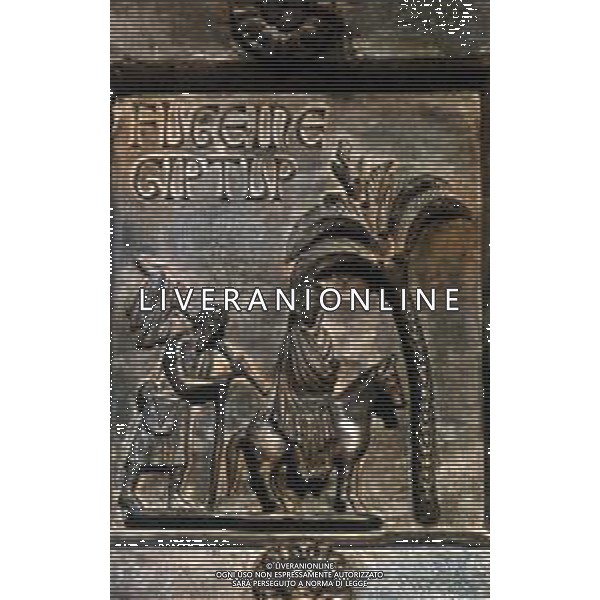 TOSCANA CIITA\' PISA-porta di san ranieri capolavoro di bonanno pisano duomo di pisa AG ALDO LIVERANI SAS