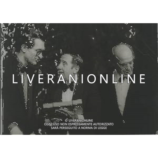 NEG-RETROSPETTIVA WIM WENDERS REGISTA NELLA FOTO WIM WENDERS VINCE LA PALMA D\'ORO A CANNES -FRANCISCO RABAL E ALFREDO LANDA NELL\'ANNO 1984 AG ALDO LIVERANI SAS