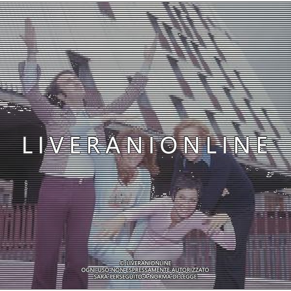 COL-RETROSPETTIVA COMPLESSO MUSICALE DEI RICCHI E POVERI I COMPONENTI DEL GRUPPO MUSICALE DEI RICCHI E POVERI ANGELO SOTGIU-FRANCO GATTI-MARINA OCCHIENA E ANGELA BRAMBATI A SAINT VINCENT NELL\'ANNO 1971 AG ALDO LIVERANI SAS