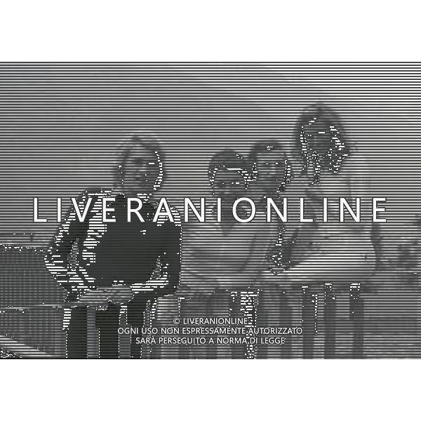 RETROSPETTIVA COMPLESSO I RICCHI E POVERI NELLA FOTO COMPLESSO MUSICALE DEI RICCHI E POVERI NELL\'ANNO 1971 AL FESTIVAL DI SAINT VINCENT Angelo Sotgiu, Franco Gatti, Angela Brambati e Marina Occhiena AG ALDO LIVERANI SAS