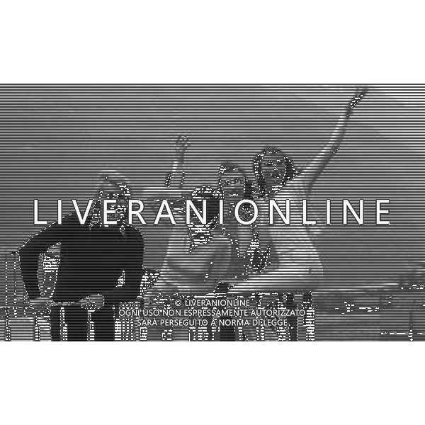 RETROSPETTIVA COMPLESSO I RICCHI E POVERI NELLA FOTO COMPLESSO MUSICALE DEI RICCHI E POVERI NELL\'ANNO 1971 AL FESTIVAL DI SAINT VINCENT Angelo Sotgiu, Franco Gatti, Angela Brambati e Marina Occhiena AG ALDO LIVERANI SAS