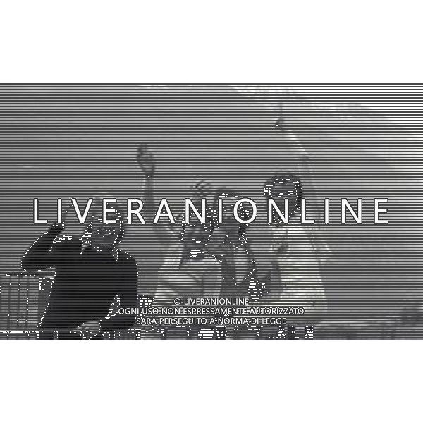 RETROSPETTIVA COMPLESSO I RICCHI E POVERI NELLA FOTO COMPLESSO MUSICALE DEI RICCHI E POVERI NELL\'ANNO 1971 AL FESTIVAL DI SAINT VINCENT Angelo Sotgiu, Franco Gatti, Angela Brambati e Marina Occhiena AG ALDO LIVERANI SAS