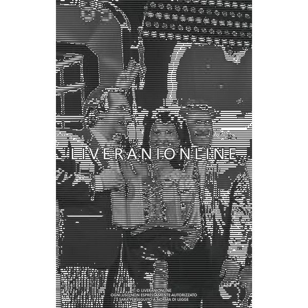 NEG-RICCHI E POVERI gruppo musicale italiano, nato artisticamente nel 1968, a Genova - Retrospettivaâ€¨(composto da Angela Brambati, Angelo Sotgiu e Franco Gatti) nella foto IL COMPLESSO DEI RICCHI E POVERI VINCITORE DEL FESTIVAL DI SANREMO NELL\'ANNO 1985 © Archivio / AGENZIA ALDO LIVERANI SAS €
