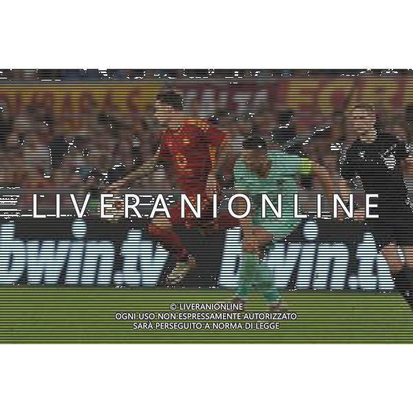 Roma vs Slavia Praga - Europa League - 3 giornata - Stadio Olimpico - Roma 26-10-2023 nella foto Zalewski e Holes ©Federico Gaetano/AGENZIA ALDO LIVERANI SAS