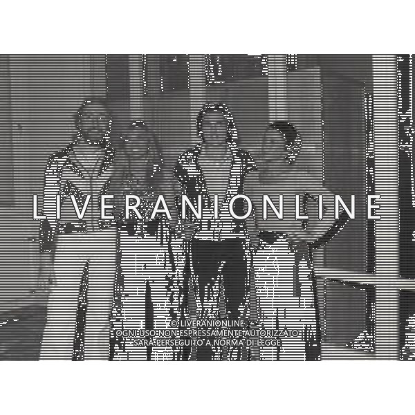 NEG-RETROSPETTIVA COMPLESSO I RICCHI E POVERI NELLA FOTO COMPLESSO MUSICALE DEI RICCHI E POVERI NELL\'ANNO 1976 A SAINT VINCENT marcello brocherel Angela Brambati , Marina Occhiena e cristiano minellono AG ALDO LIVERANI SAS
